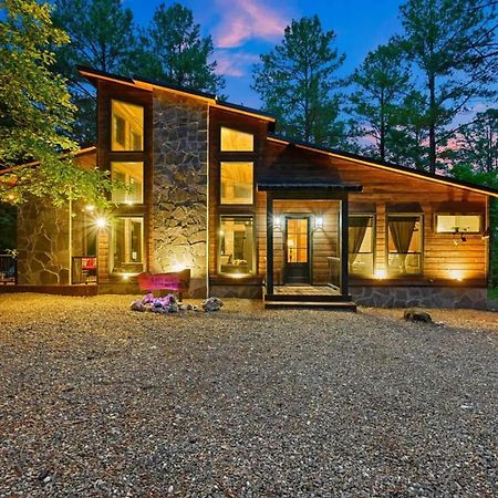 Luxury Cabin In The Woods With Hot Tub And Yard Games! Broken Bow Luaran gambar