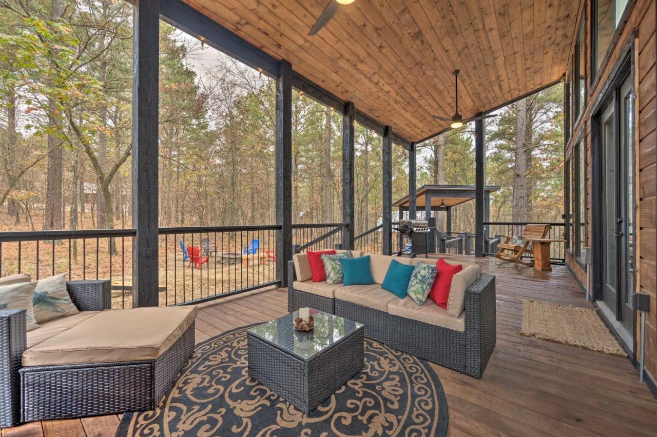 Luxury Cabin In The Woods With Hot Tub And Yard Games! Broken Bow Luaran gambar