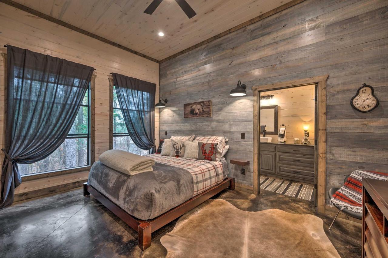 Luxury Cabin In The Woods With Hot Tub And Yard Games! Broken Bow Luaran gambar